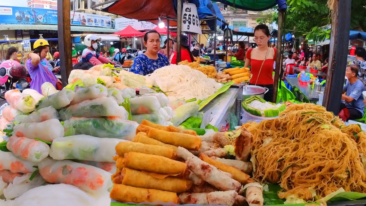 Night food stall TTP Town